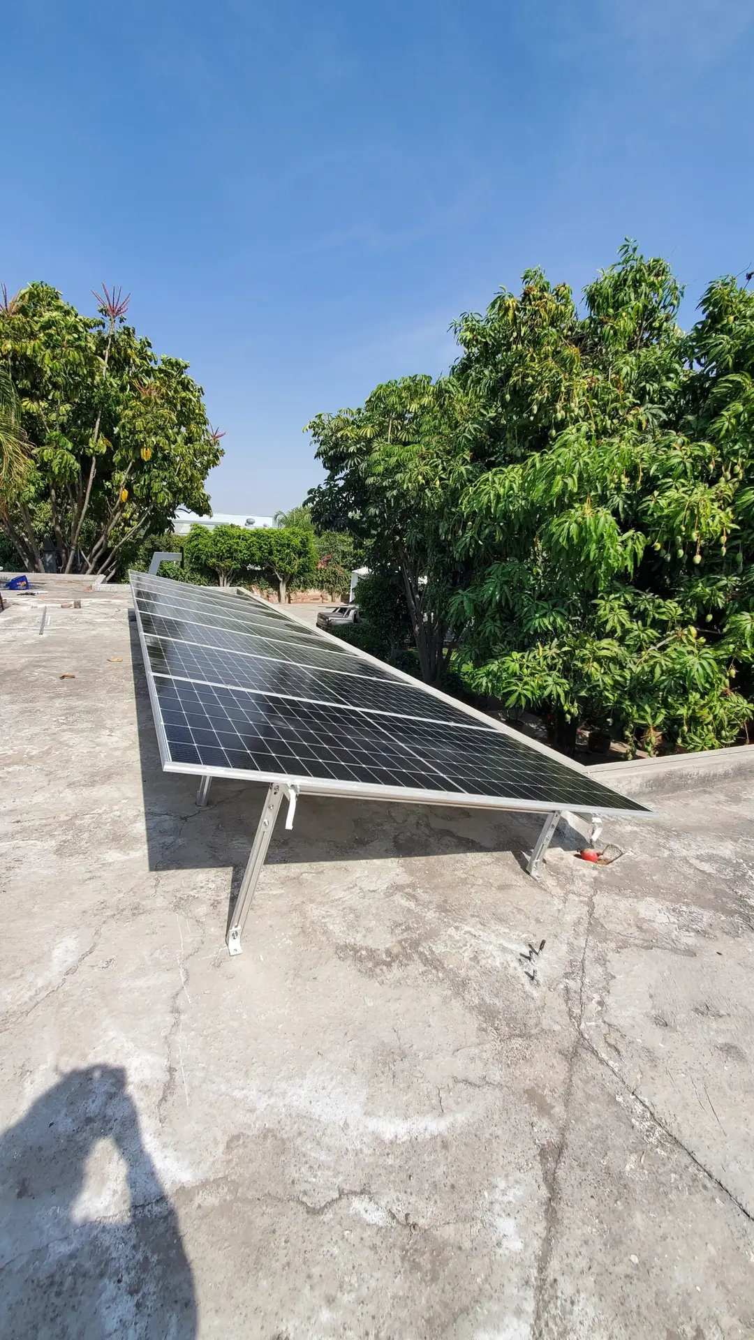 Sistema de paneles solares de 4.44kw interconectado a la red de CFE.